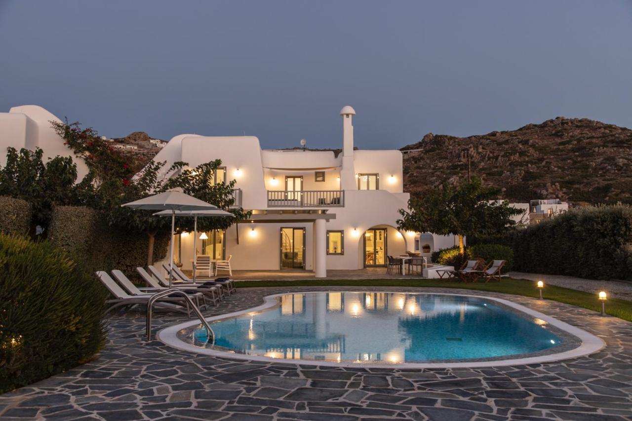 Aqua Breeze Villas On The Beach Pláka Buitenkant foto